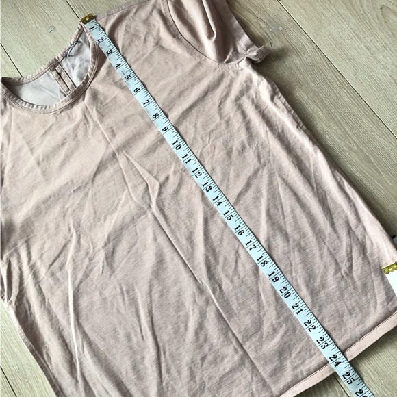 Kit and Ace Slit Back T Shirt in Cream Beige Size S - Picture 2 of 9
